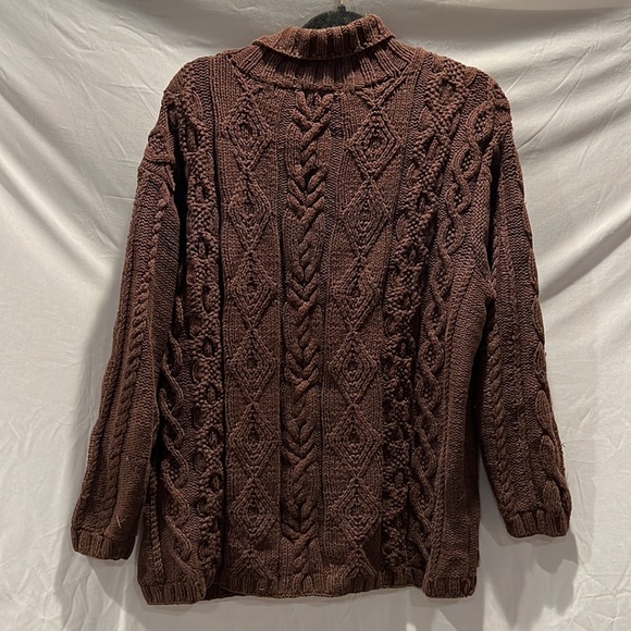 Turtleneck sweater - Picture 3 of 3